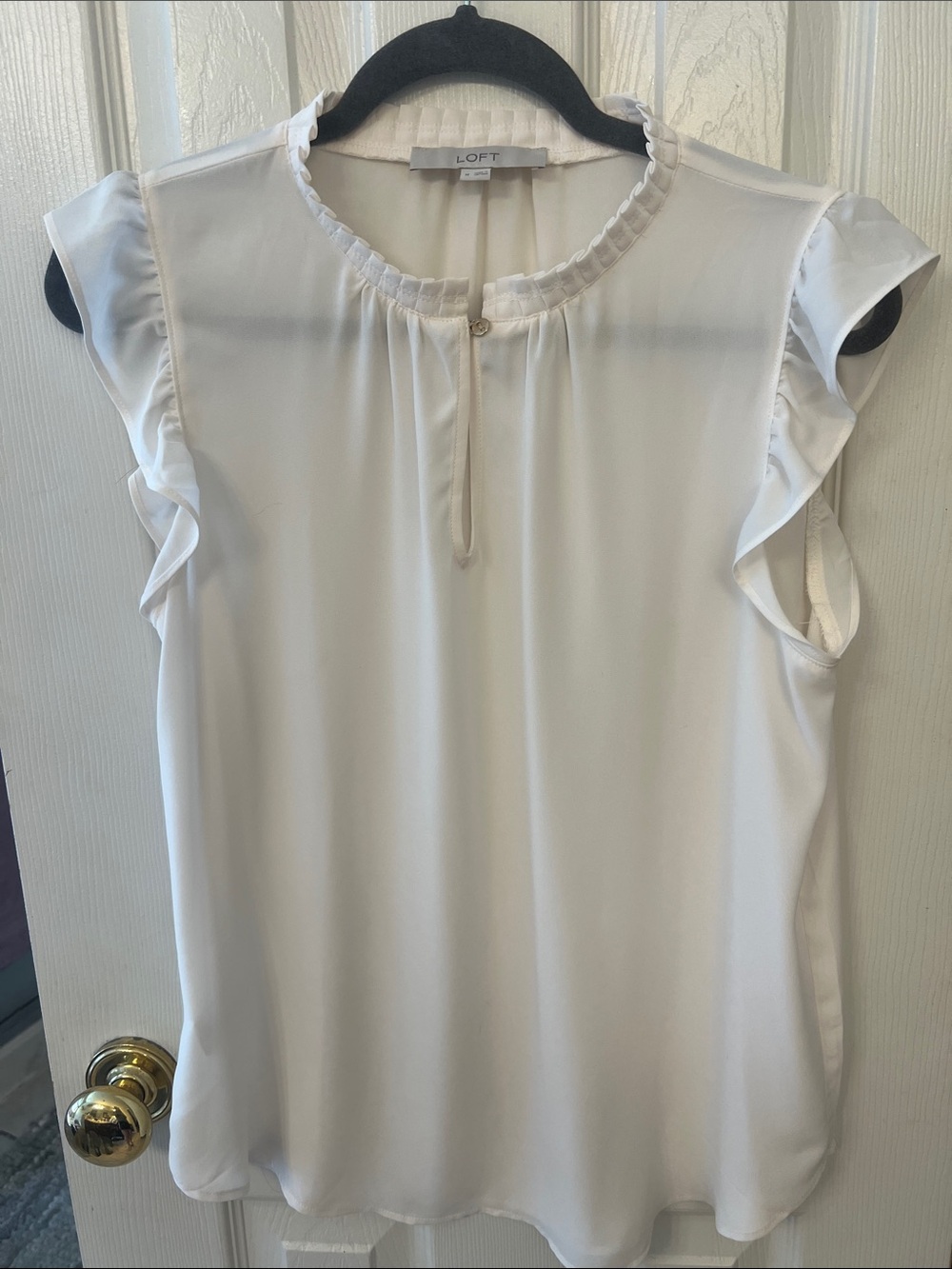 LOFT Cream Ruffle Cap Sleeve Blouse